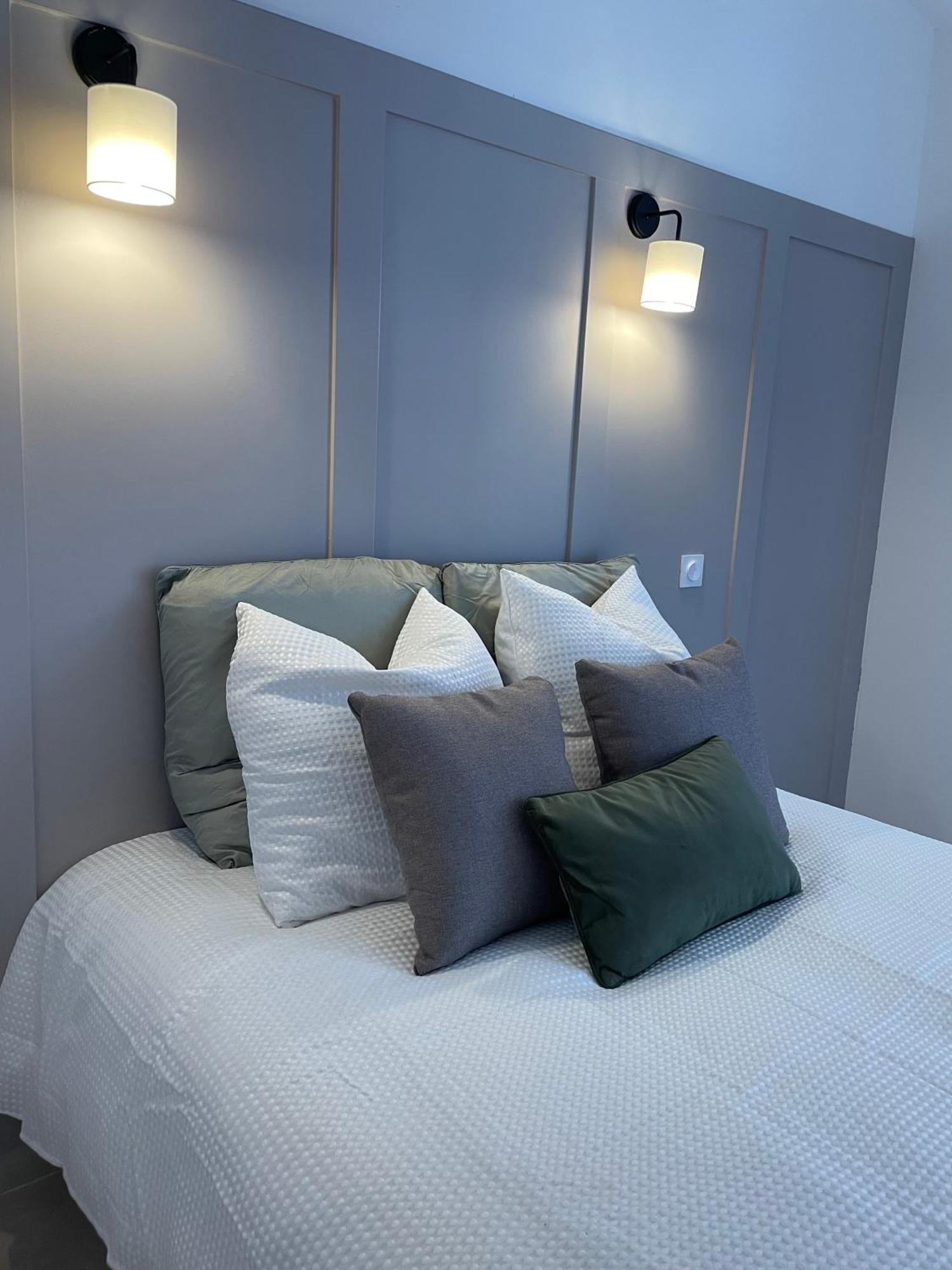 Апартаменты Duplex Raffine, Elegant & Climatise - La Mezz Ним Экстерьер фото